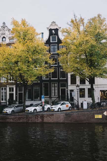 Amsterdam: Hidden Gems and Highlights in DE/EN/IT - Anne Frank context from street view: what you do and don’t see