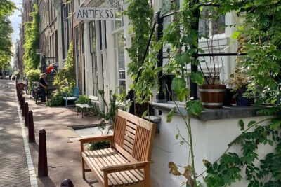 Amsterdam: Hidden Gems Walking Tour in German - Anne Frank Monument to Anne Frank House: story without pressure