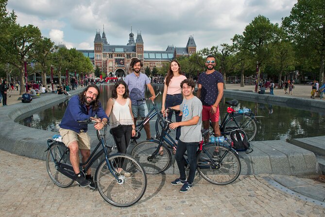 Amsterdam Highlights Bike Tour - Guided in EN/ES/DE/NL - Guides, safety, and the information level you should expect
