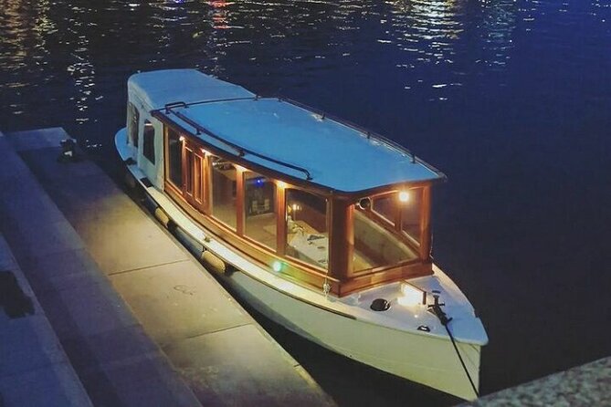 Amsterdam Highlights Canal Cruise with a Drink - Jordaan district from the canal: neighborhood feel without the wandering