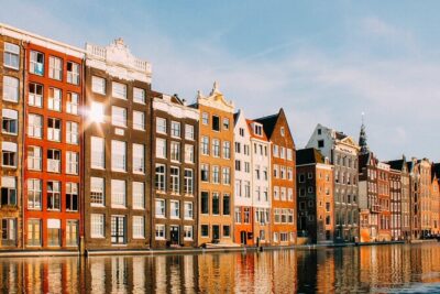 Amsterdam Highlights Walking Tour - Stop 1: Dam Square and the Royal Palace + National Monument Area