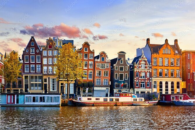 Amsterdam History Walking Tour - Start at De Dam: finding your bearings at the New Church