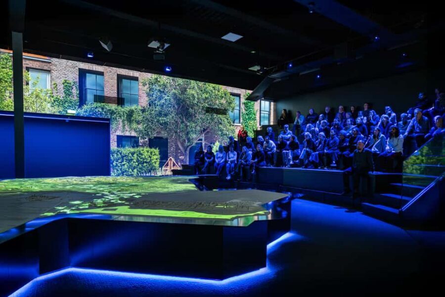 Amsterdam in Motion Entry Ticket - How Amsterdam in Motion Tells the City’s Story in 90 Minutes