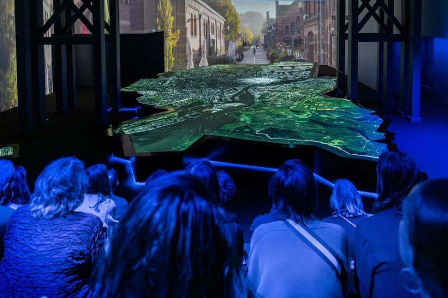 Amsterdam in Motion Entry Ticket - The 200 m² Multimedia Maquette: Why the Scale Feels Different