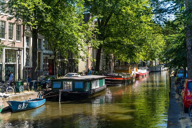 Amsterdam Jewish Quarter Private Tour - Spinoza Monument, Museum Gardens, and the Final Walk