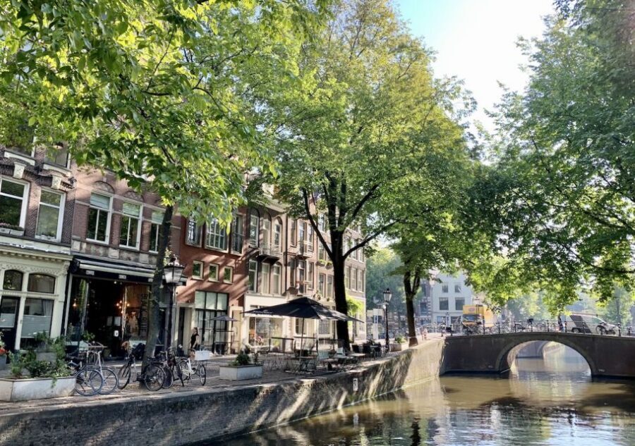 Amsterdam: Jordaan District Tour with a German guide - Westerkerk and the canal belt: seeing landmarks in context