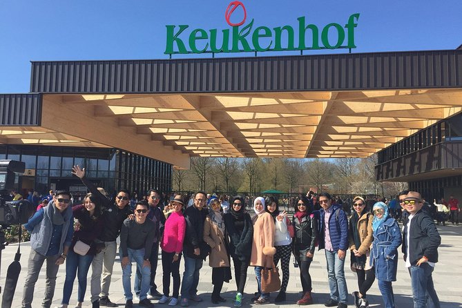Amsterdam: Keukenhof Tulip Gardens and Giethoorn with Boat Tour - Giethoorn: “Venice of the North” without the stress of driving