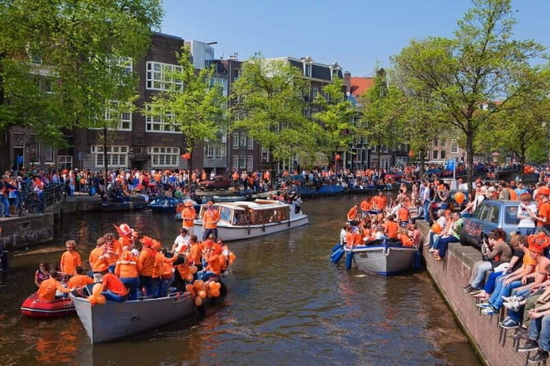Amsterdam: Kings Day Boat Party with Unlimited Drinks - King’s Day on the Canals: why 1.5 hours is the sweet spot
