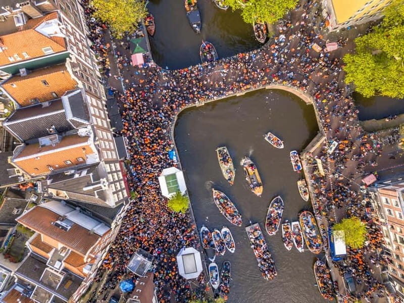 Amsterdam: Kings Day Boat Party with Unlimited Drinks - Meeting the orange day: what to wear and how to fit in