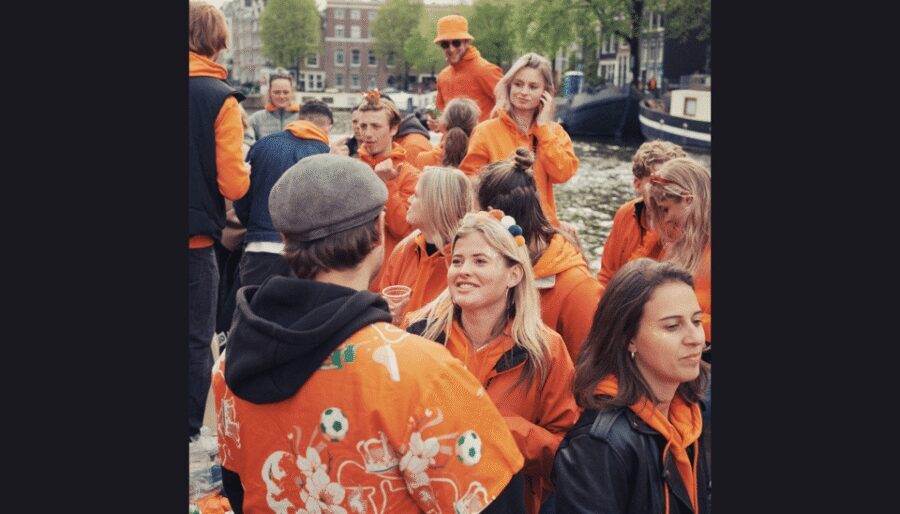 Amsterdam: King's Day Party Cruise with Open Bar & Music - Practical King’s Day Rules: Orange, 18+, and No Smoking