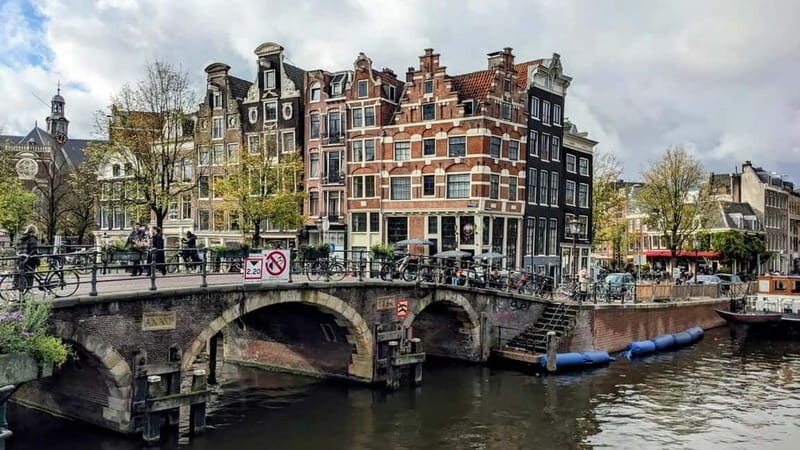 Amsterdam: Layover Flight Private Guided Tour (3h, 4h or 5h) - Jewish Quarter and De Pijp: Two Neighborhood Stops, Two Kinds of Understanding