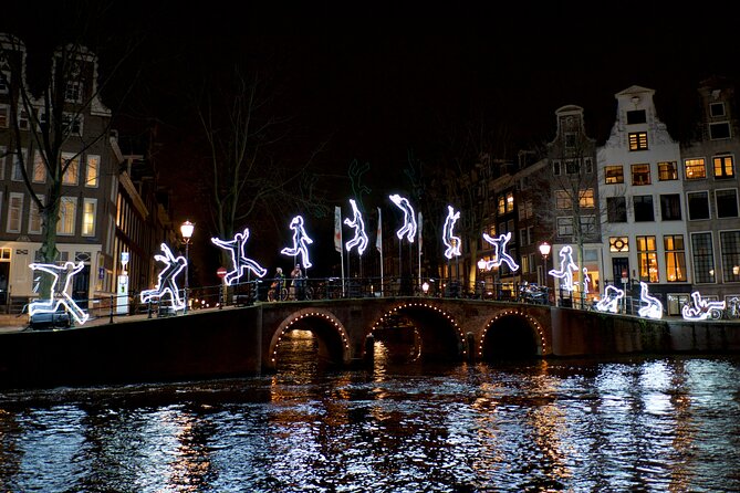 Amsterdam Light Festival Canal Cruise + Unlimited Drinks Option - Questions about boat enclosure and what to expect inside