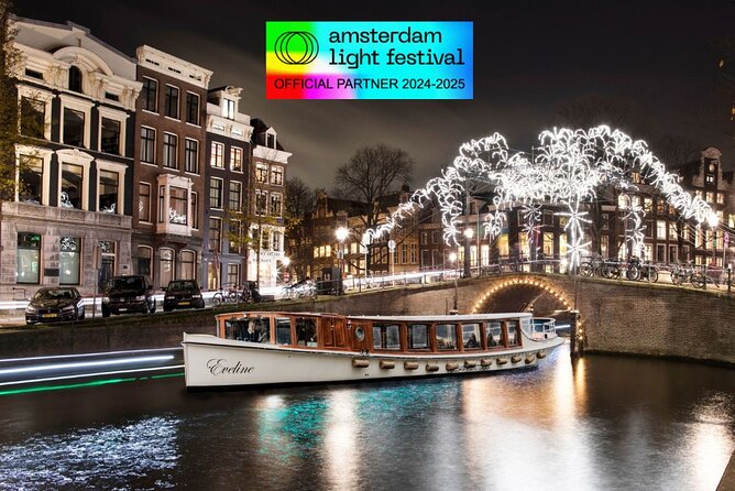 Amsterdam Light Festival: Heated Boat Cruise + Hot Drinks & Bite - “Unlimited” drinks and snacks: great when it flows, tricky when it doesn’t