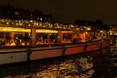 Amsterdam Light Festival: Heated Cruise with Hot Drinks & Bite - The cruise route: how you’ll experience the Light Festival artworks