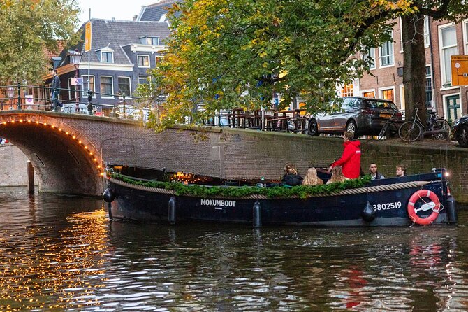 Amsterdam: Light Festival Open Boat - Unl. Drinks Option - The Iconic Draw Bridge: Which Tale Is Real?