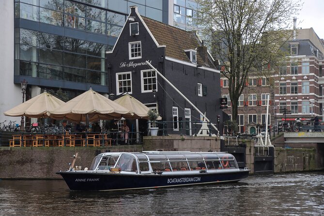 Amsterdam Live Guided Sightseeing Canal Cruise - Westertoren, Amsterdam Pipe Museum, and Hermitage Museum From the Water