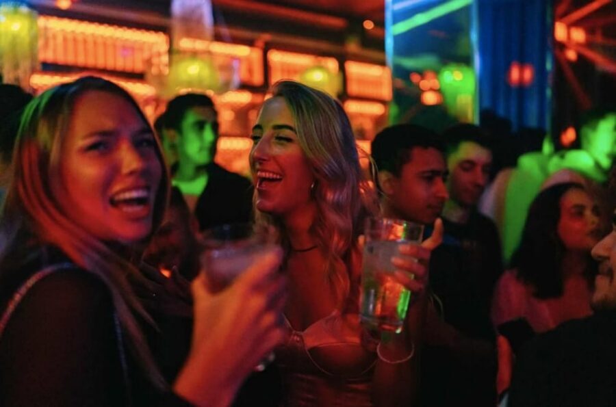Amsterdam: Ludwig's Halloween Pub Crawl with VIP Club Entry - Key highlights at a glance