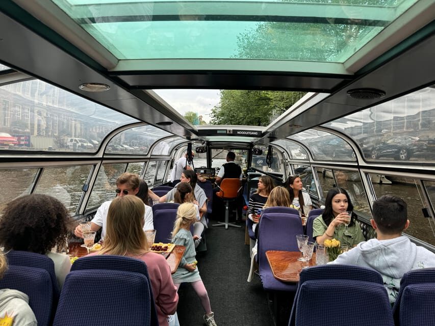 Amsterdam: Luxury Cheese & Wine Canal Cruise - Guides, Storytelling, and Local Credibility