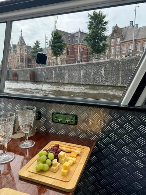 Amsterdam: Luxury Cheese & Wine Canal Cruise - Price and Value: What $44 Buys in One Hour