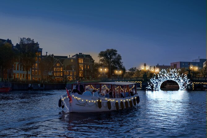 Amsterdam: Luxury Light Festival Cruise Unlimited Drinks Included - Why this Light Festival cruise feels like a local night out