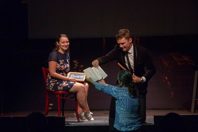 Amsterdam Magic Show: Things That Make You Go Huh - Intermission and pacing: why the break feels like a reset, not a stop