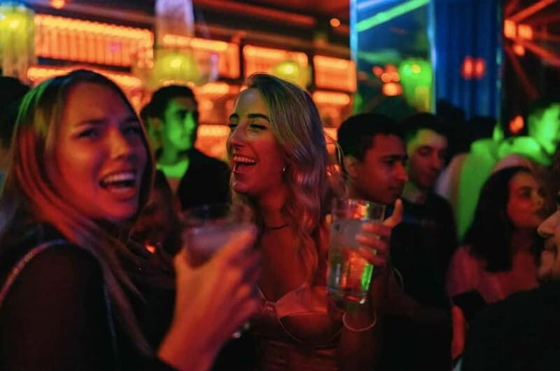 Amsterdam: New Year's Eve Pub Crawl Party and VIP Club Entry - VIP Club Entry and Skip-the-Line Security: Why It Matters in This Season