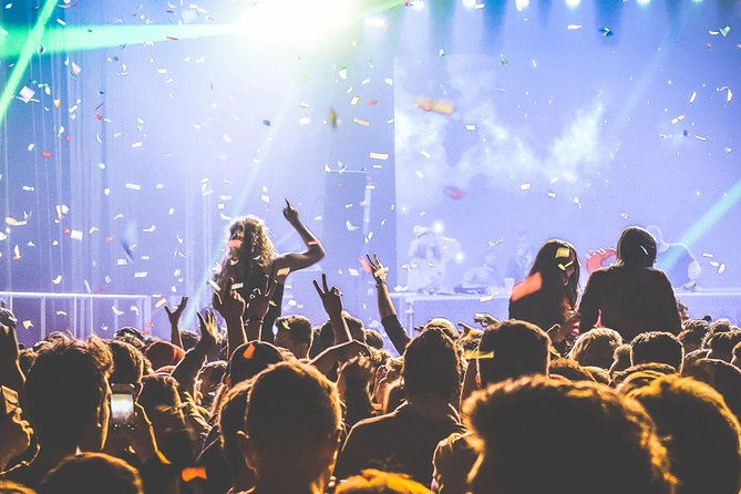 Amsterdam Nightlife Ticket & Canal Cruise - A real-world caution from a low rating: ticket pickup expectations