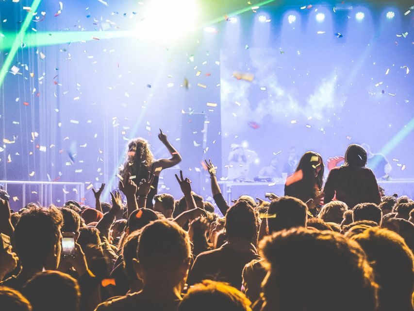 Amsterdam: Nightlife Ticket with Champagne and Cruise - Key things to know before you go