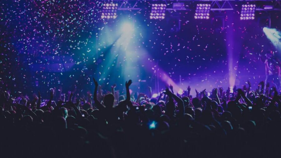Amsterdam: Nightlife Ticket with Champagne and Cruise - Using the E-ticket with no meeting point: plan your route, then go