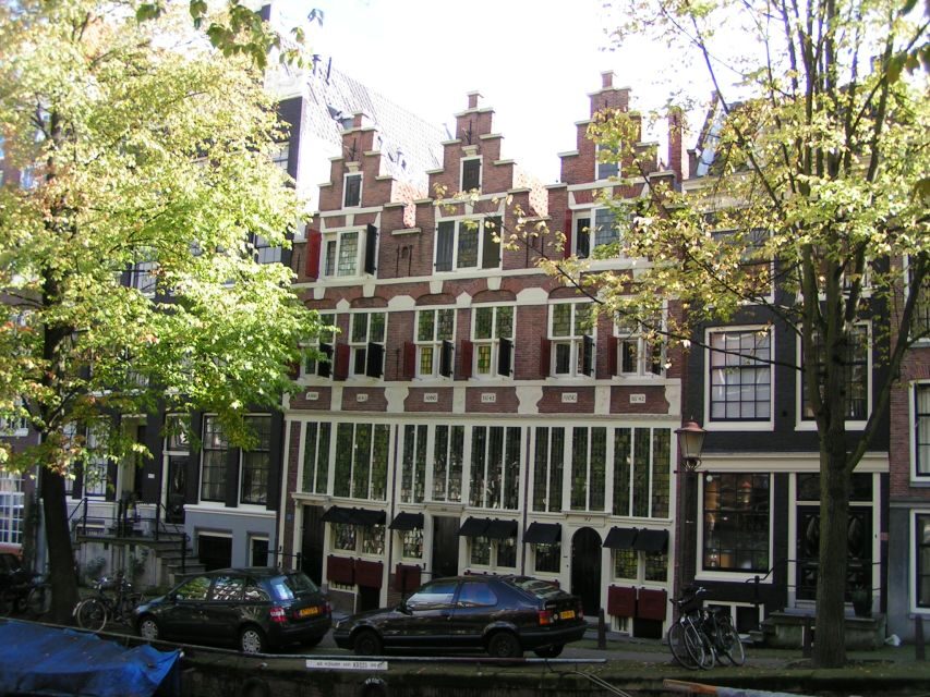 Amsterdam Old City Private Walking Tour - Starting at Amsterdam Central without the hassle
