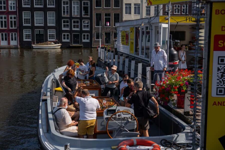 Amsterdam: Open Boat Canal Cruise (with Free Spritz Option) - Quick value check: Is $26 worth it for one hour?