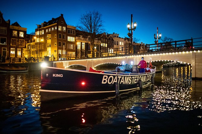 Amsterdam Open Boat Cruise in Old City Center with Live Guide - Price and Value: How $23.97 Works for One Hour on the Water