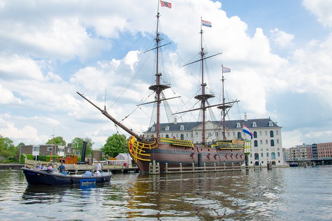 Amsterdam Open Boat Sightseeing Canal Cruise - Small group, captain commentary: how to get the most from the narration