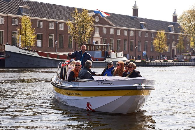 Amsterdam Open Boat Tour with Local Guide - Meet the Captain, Use Your Mobile Ticket, and Dress Smart Casual