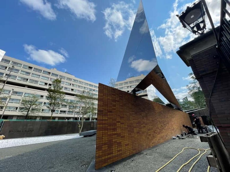 Amsterdam: Private Anne Frank and Jewish History Tour - Plantage, Hortus Botanicus, and Artis Zoo: where a city break fits into the timeline