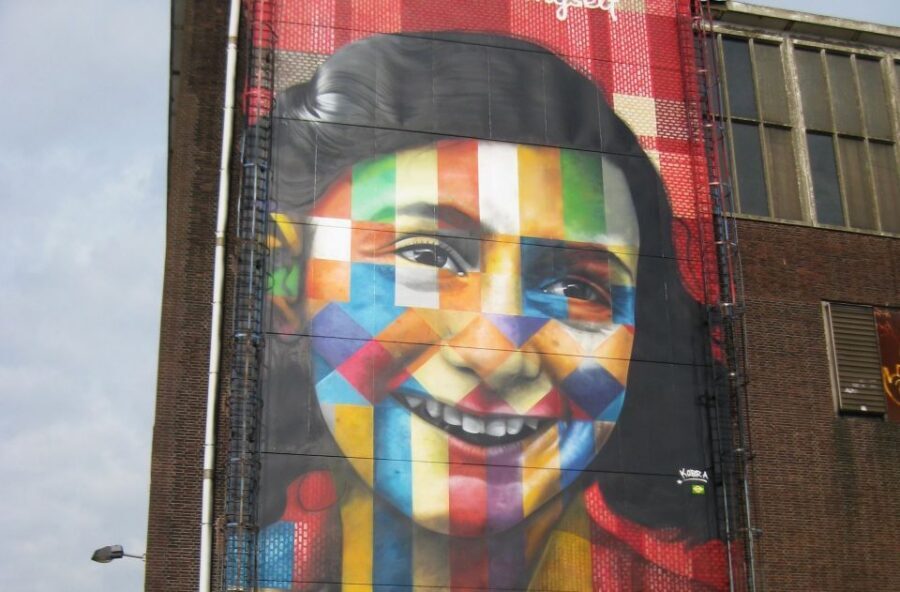 Amsterdam: Private Anne Frank and Jewish Quarter Tour - The Auschwitz Monument: remembering without turning away