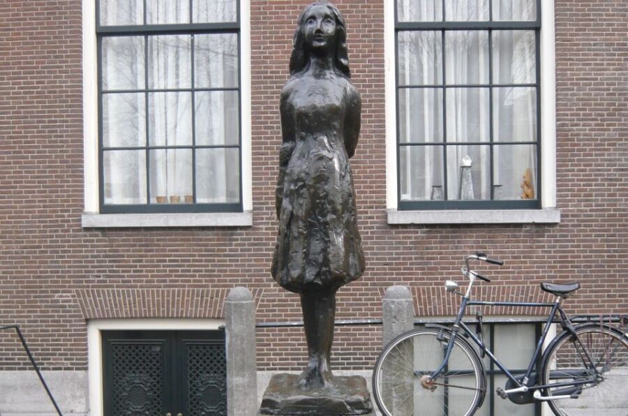 Amsterdam: Private Anne Frank and Jewish Quarter Tour - Portuguese Synagogue: faith, community, and continuity