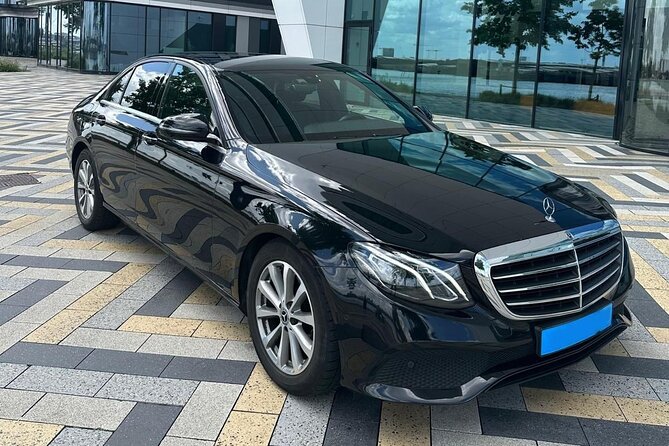 Amsterdam Private Arrival or Departure Transfer - Key highlights at a glance