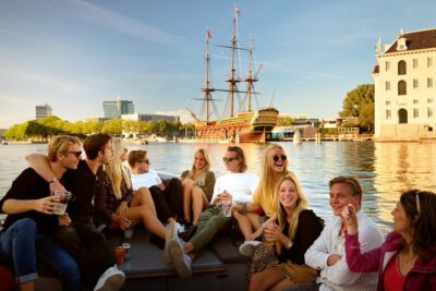 Amsterdam Private BBQ and Drinks Cruise With Onboard Chef - Boat setup, comfort, and how the onboard BBQ fits the ride