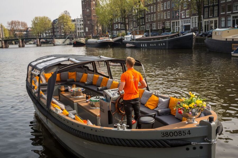 Amsterdam: Private BBQ Cruise with Personal Chef & Drinks - Key highlights to know before you go