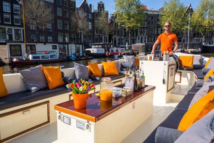 Amsterdam: Private BBQ Cruise with Personal Chef & Drinks - Should you book this Amsterdam BBQ canal cruise?