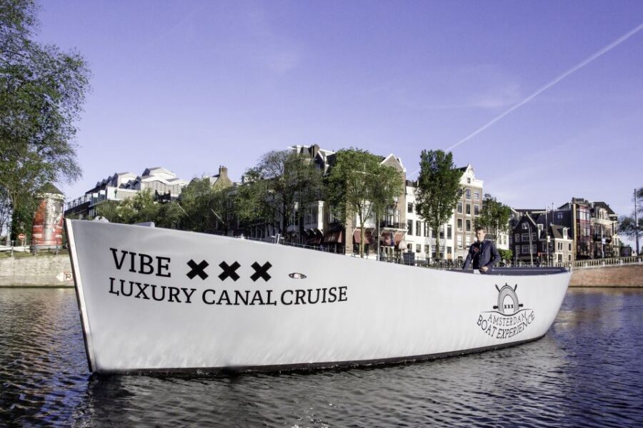 Amsterdam: Private BBQ Cruise with Personal Chef & Drinks - Price and value: what you’re paying for at $382 per person