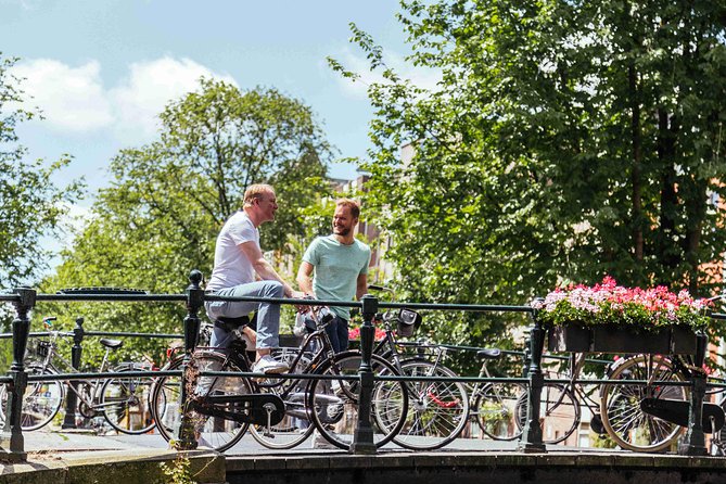 Amsterdam PRIVATE Bike Tour With Locals: Bike & Local Snack Included - Why cycling with a local works so well in Amsterdam