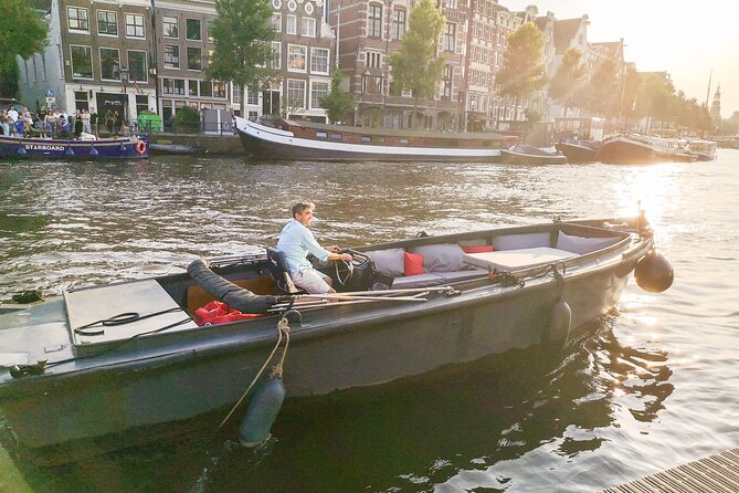 Amsterdam Private Boat Tour With Drinks - EN ES FR - Key highlights worth your attention