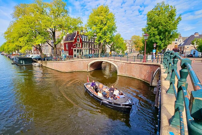 Amsterdam Private Canal Cruise – 90 Minutes through the Old City - Your 90 minutes on the water: what the route delivers