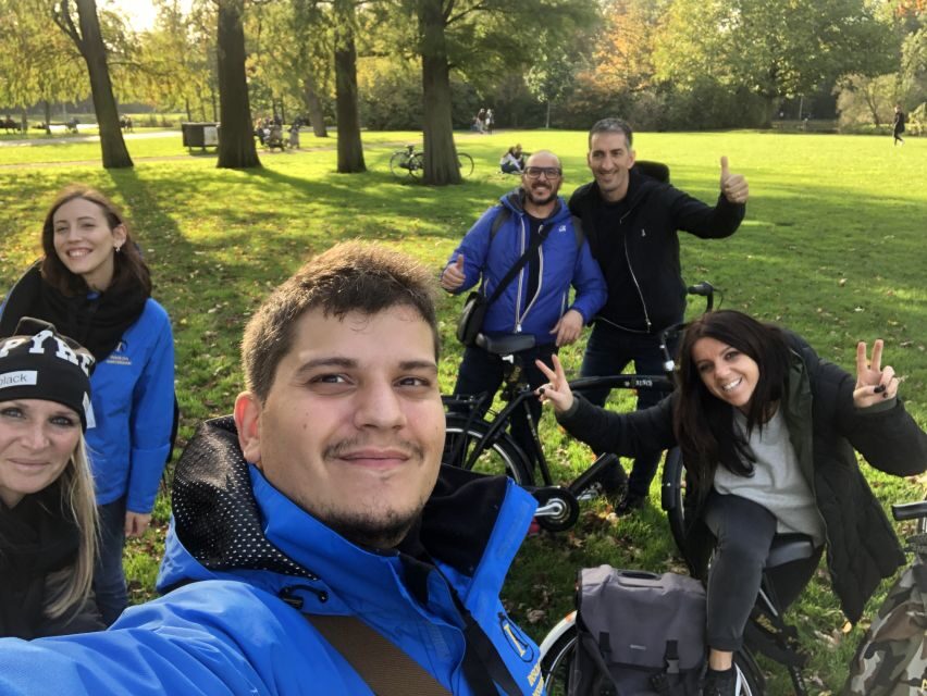 Amsterdam: Private City Bike Tour in italian - Westerpark and Vondelpark: Amsterdam’s green lanes near the main museum area