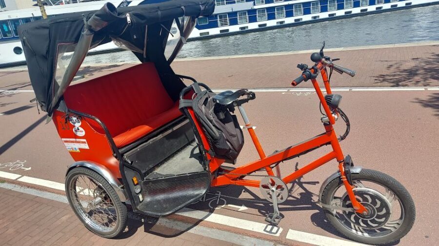 Amsterdam: Private City Highlights Tour by Rickshaw - Price and Time: What $118 Really Buys