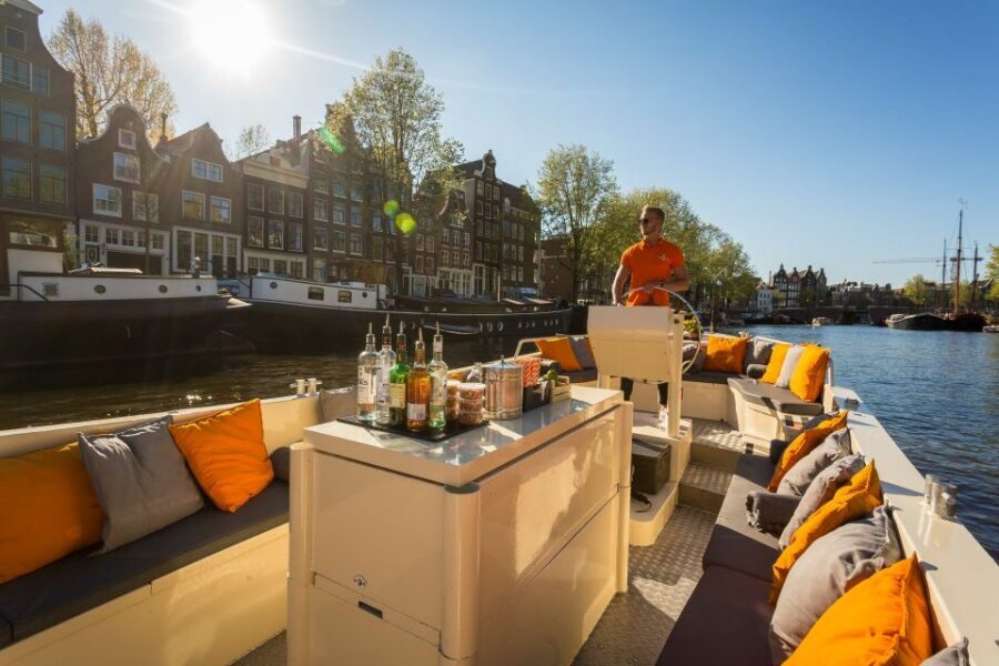 Amsterdam: Private Cruise with Drinks & Optional Snacks - What you’ll see while the skipper navigates Amsterdam’s canal center