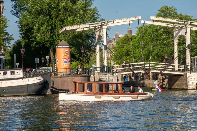 Amsterdam Private Dinner Cruise incl Drinks & 2-course Dinner 2hr - Getting set up at Oosterdokskade 8 (and what it means for timing)