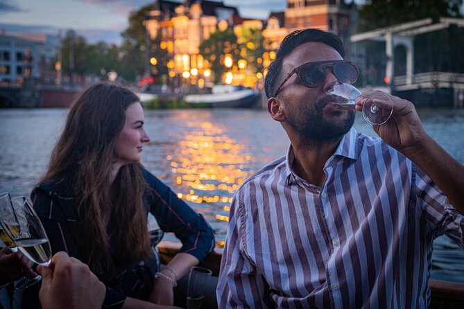 Amsterdam Private Dinner Cruise incl Drinks & 2-course Dinner 2hr - Captains and pacing: what makes it feel smooth at night